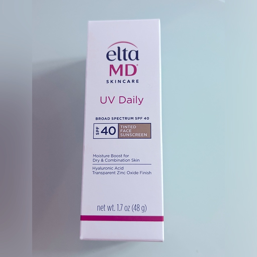 EltaMD UV Daily Tinted Sunscreen with Zinc Oxide, SPF 40   NIB